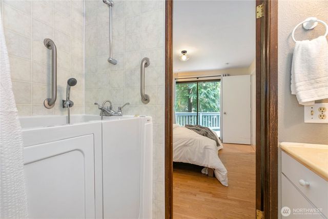 13 N Summit Drive, Bellingham, WA 98229