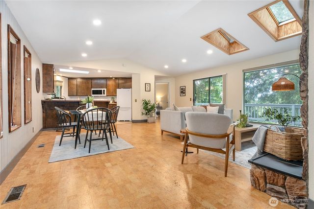 13 N Summit Drive, Bellingham, WA 98229