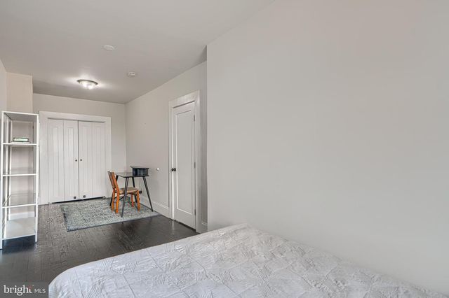 20 N CLINTON ST, Baltimore, MD 21224