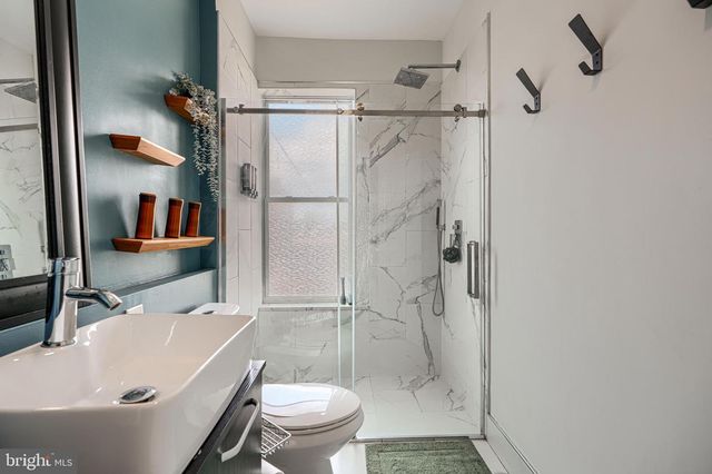 20 N CLINTON ST, Baltimore, MD 21224