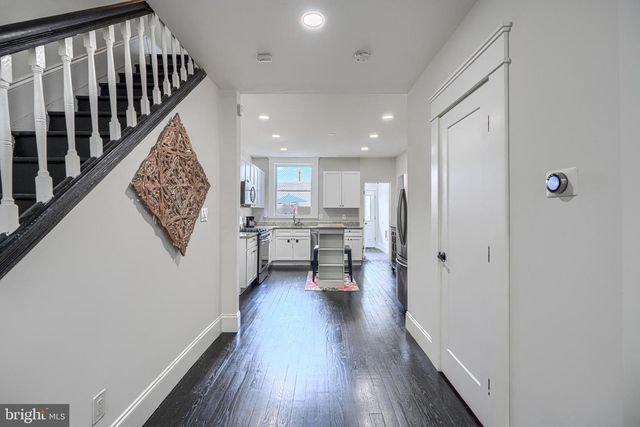 20 N CLINTON ST, Baltimore, MD 21224