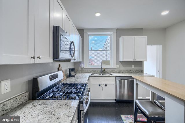 20 N CLINTON ST, Baltimore, MD 21224