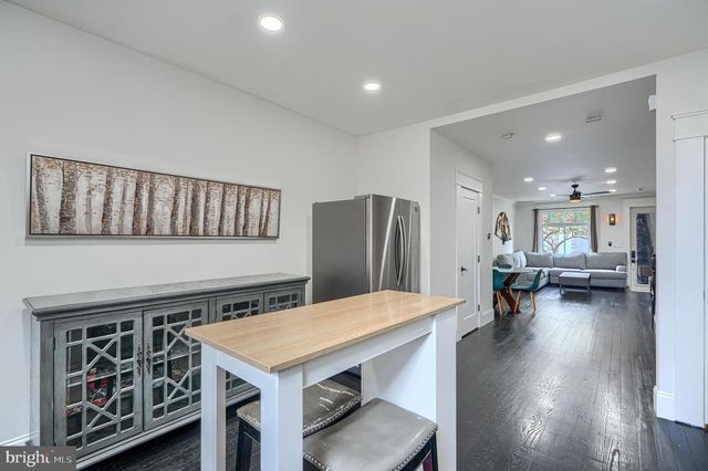 20 N CLINTON ST, Baltimore, MD 21224