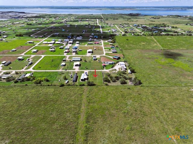 9 Squid Lane, Palacios, TX 77465