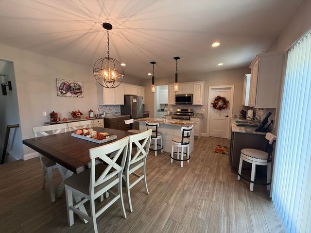 29371 Bayside Circle N, Chesterfield Twp, MI 48047