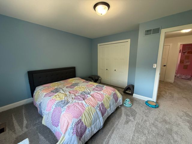 29371 Bayside Circle N, Chesterfield Twp, MI 48047