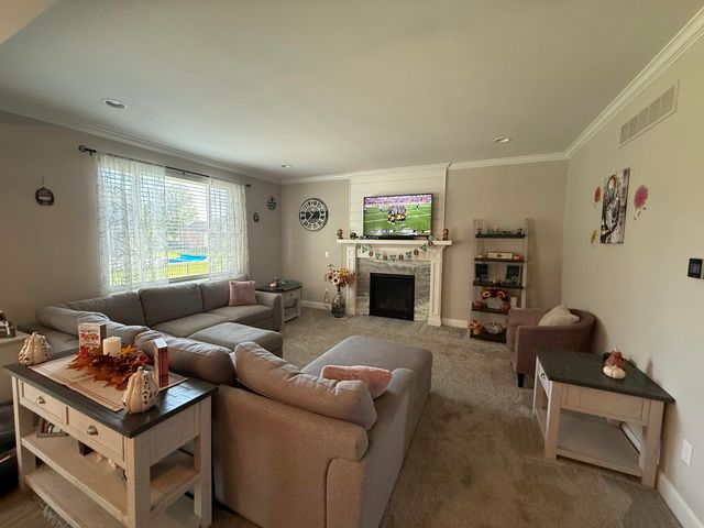 29371 Bayside Circle N, Chesterfield Twp, MI 48047