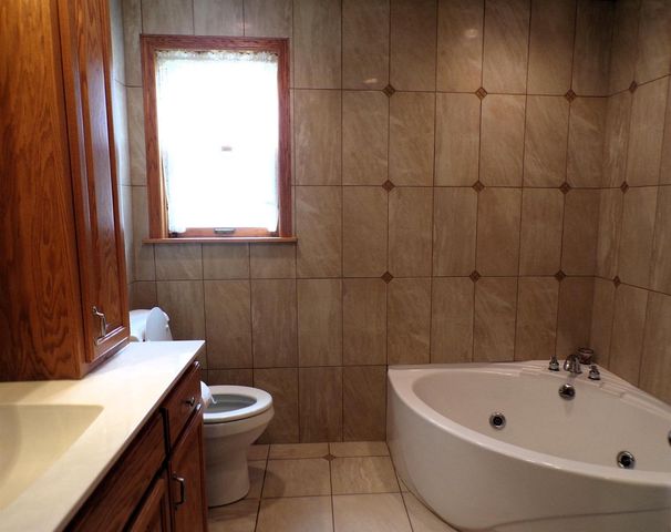 105 W FRANKLIN STREET, Thorp, WI 54771