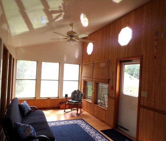 105 W FRANKLIN STREET, Thorp, WI 54771