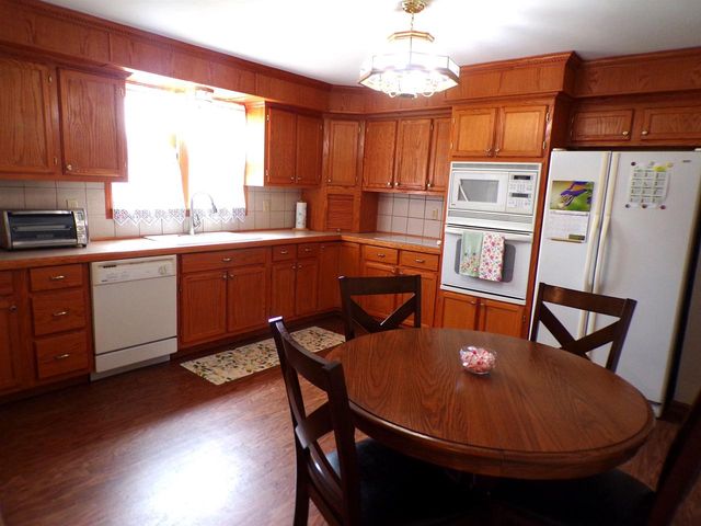 105 W FRANKLIN STREET, Thorp, WI 54771