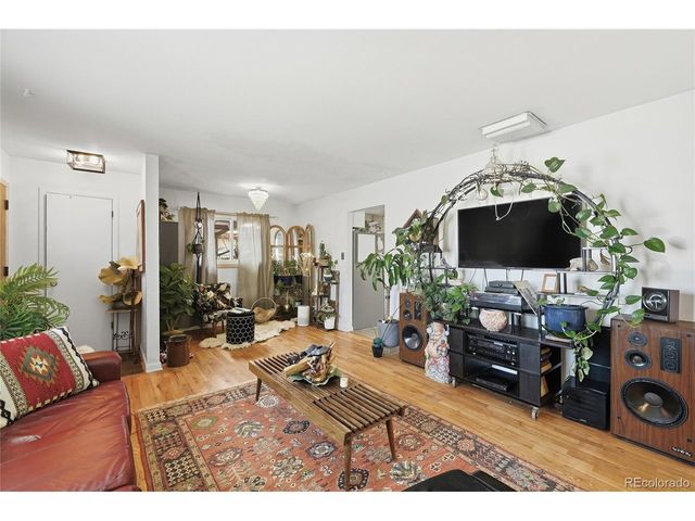 7887 Quivas Way, Denver, CO 80221