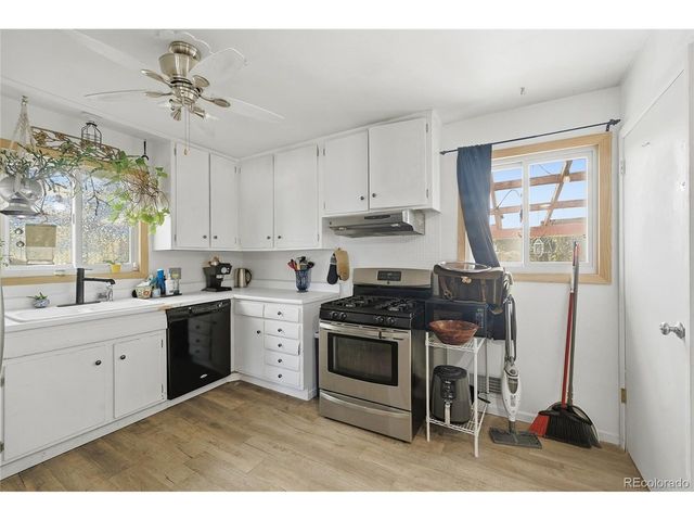 7887 Quivas Way, Denver, CO 80221
