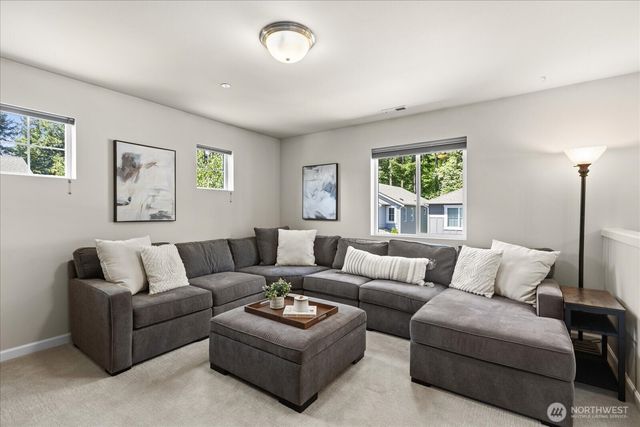 14225 56th Place W, Edmonds, WA 98026