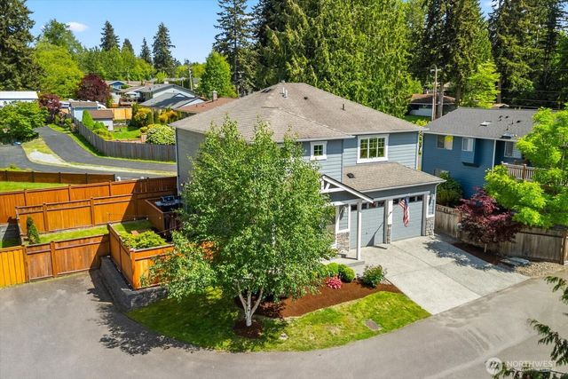 14225 56th Place W, Edmonds, WA 98026