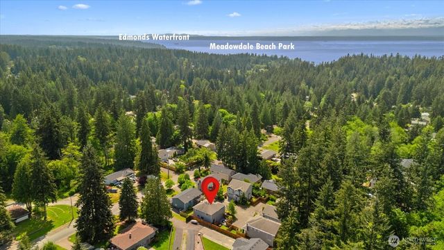 14225 56th Place W, Edmonds, WA 98026
