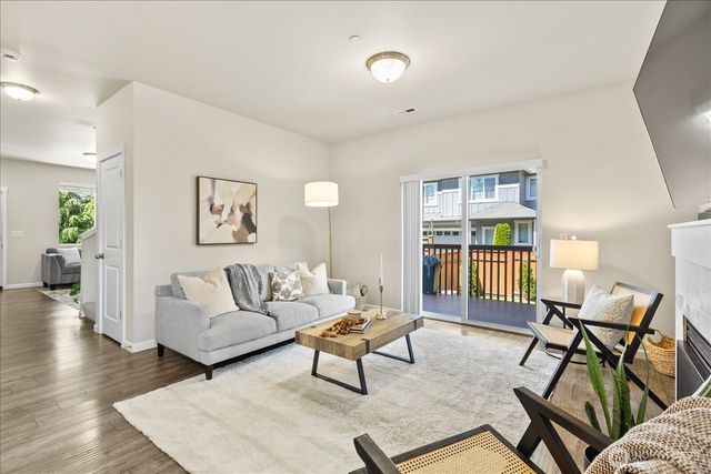 14225 56th Place W, Edmonds, WA 98026