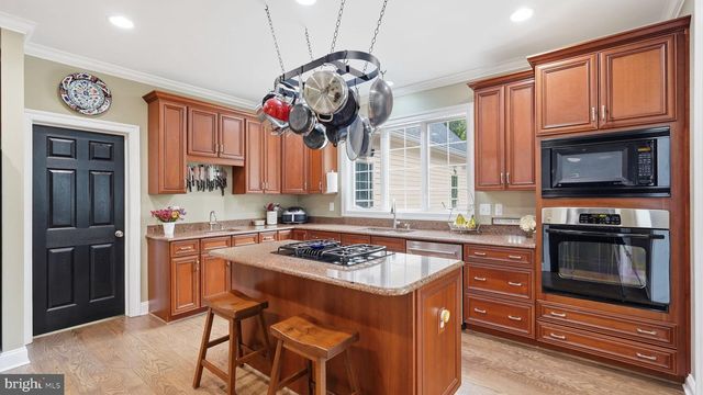 15613 THOROUGHFARE RD, Gainesville, VA 20155