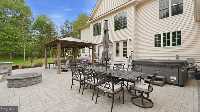 15613 THOROUGHFARE RD, Gainesville, VA 20155