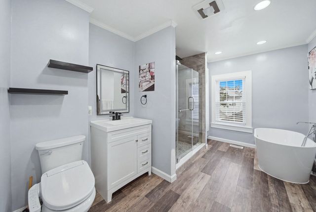 74 Leonard St, Boston, MA 02122