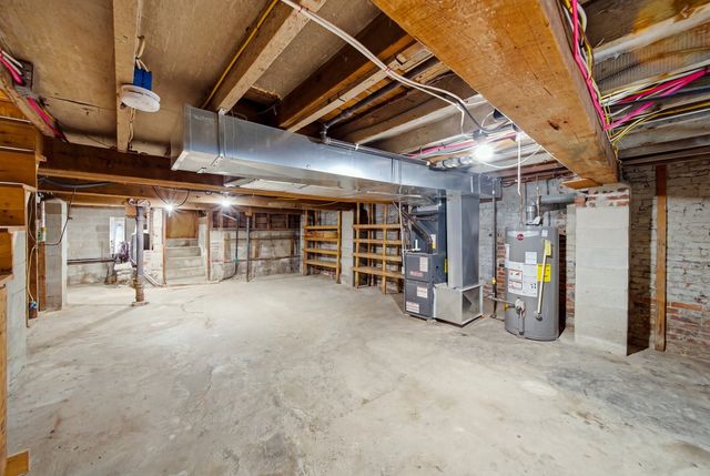 74 Leonard St, Boston, MA 02122