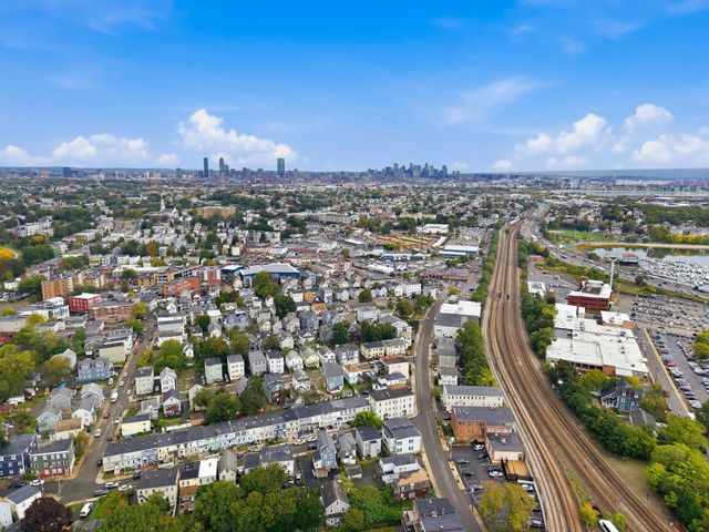 74 Leonard St, Boston, MA 02122