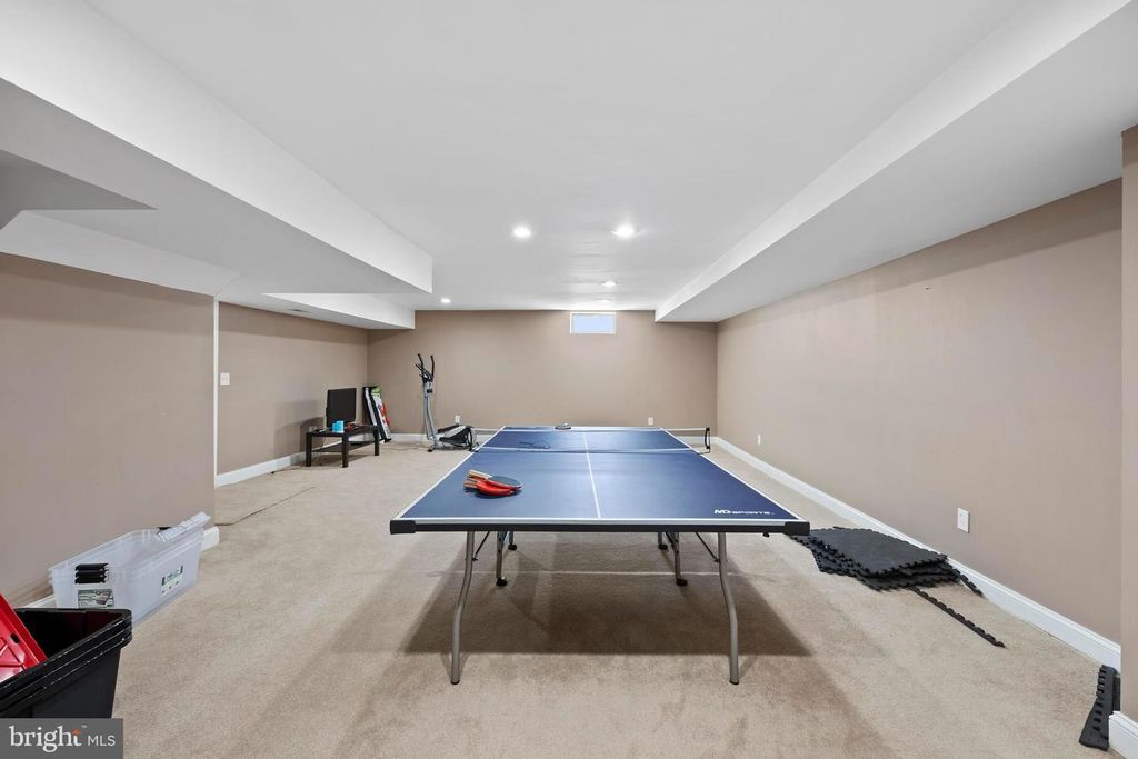 Image 41 of property listing at 380 SOUTH DR, Severna Park, MD 21146