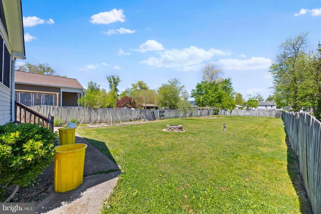 Image 48 of property listing at 380 SOUTH DR, Severna Park, MD 21146