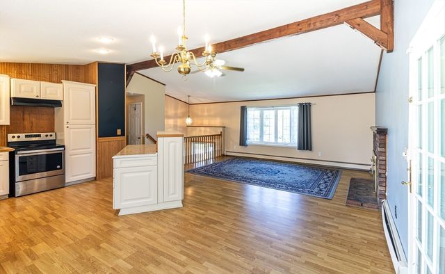 1 Raymond Street, Dudley, MA 01571