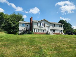 1 Raymond Street, Dudley, MA 01571