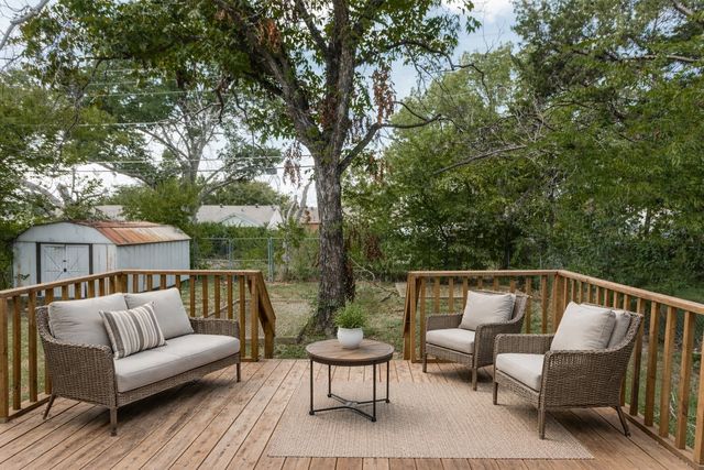 2624 Frazier Avenue, Fort Worth, TX 76110