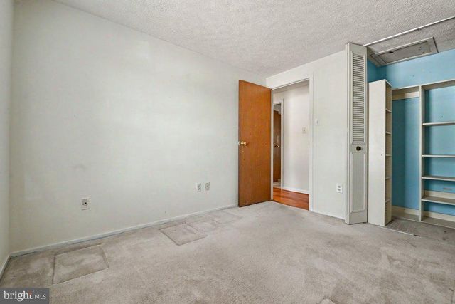 8805 GOLDEN TREE LN, Baltimore, MD 21221