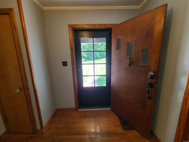 889 W main Street, Piggott, AR 72454