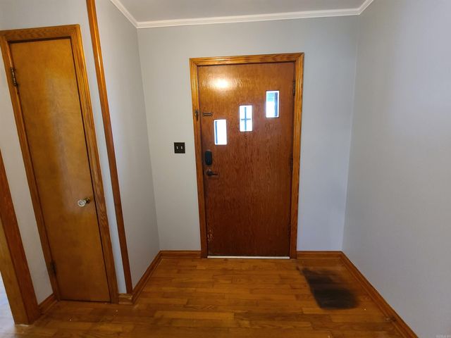 889 W main Street, Piggott, AR 72454