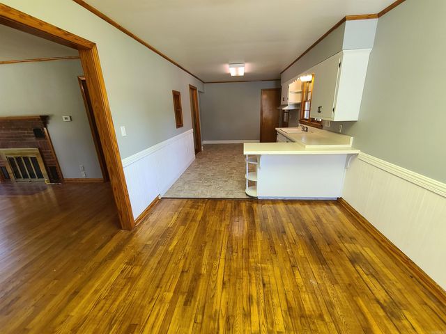 889 W main Street, Piggott, AR 72454