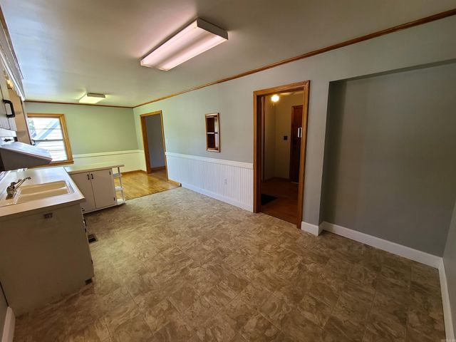 889 W main Street, Piggott, AR 72454