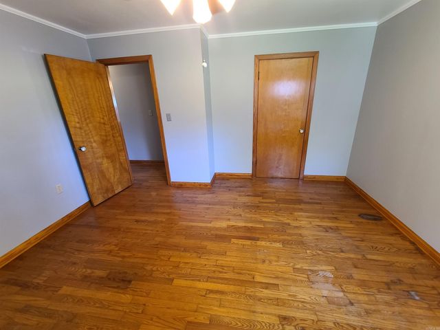 889 W main Street, Piggott, AR 72454