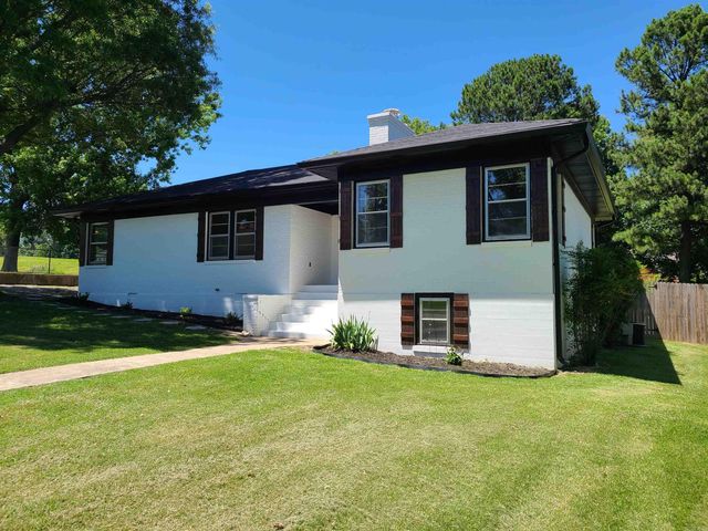 889 W main Street, Piggott, AR 72454