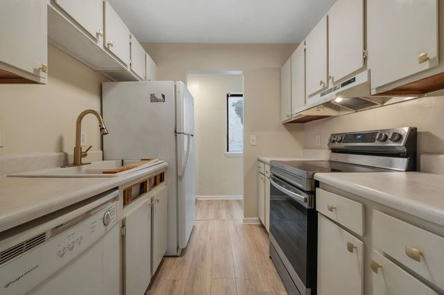 1309 Airport Dr Apt C7, Tallahassee, FL 32304