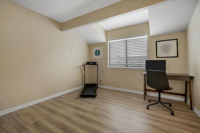 1309 Airport Dr Apt C7, Tallahassee, FL 32304