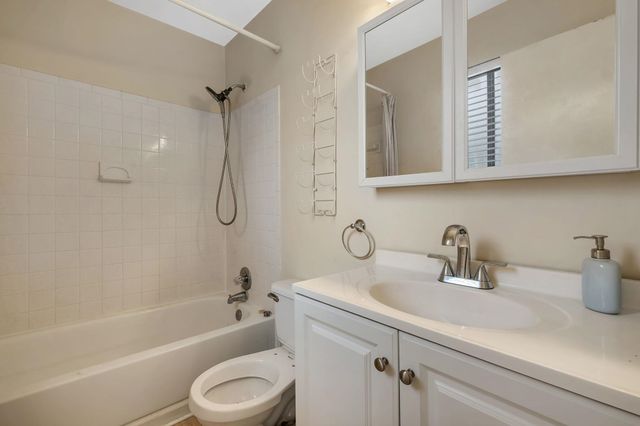 1309 Airport Dr Apt C7, Tallahassee, FL 32304