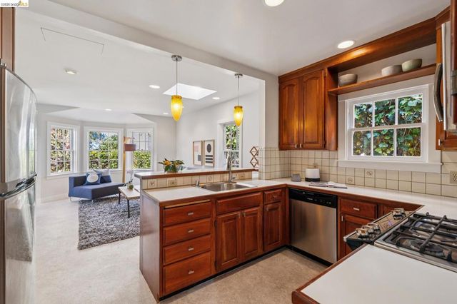 1815 1815 Vine St, Berkeley, CA 94703