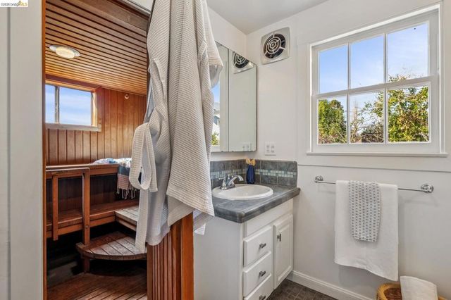 1815 1815 Vine St, Berkeley, CA 94703