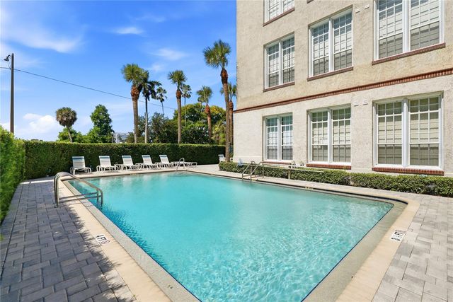 701 MIRROR LAKE DRIVE N 202, St Petersburg, FL 33701