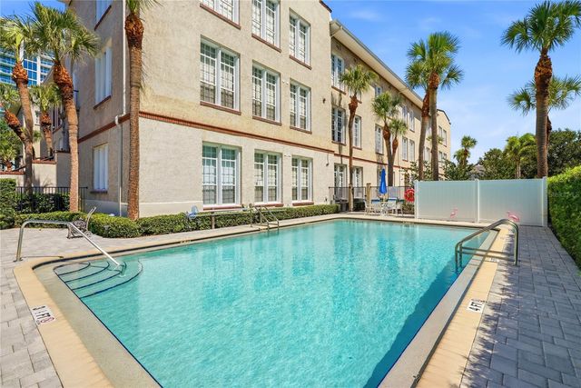 701 MIRROR LAKE DRIVE N 202, St Petersburg, FL 33701