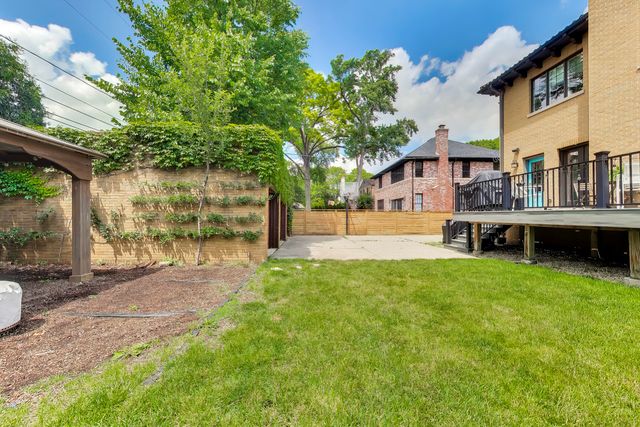 614 N Merrill Street, Park Ridge, IL 60068