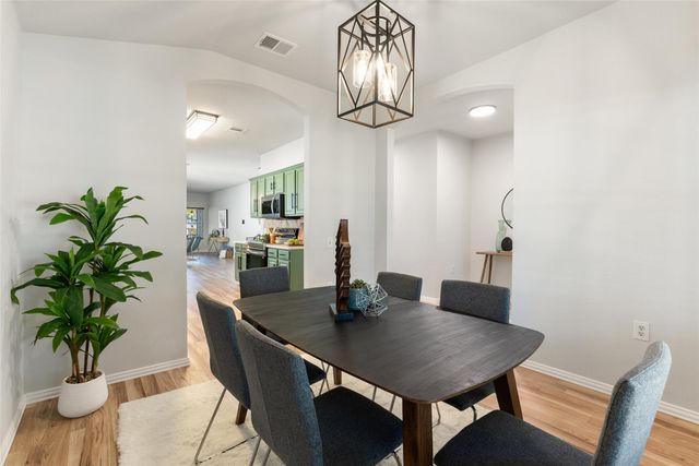 5129 English Glade DR, Austin, TX 78724