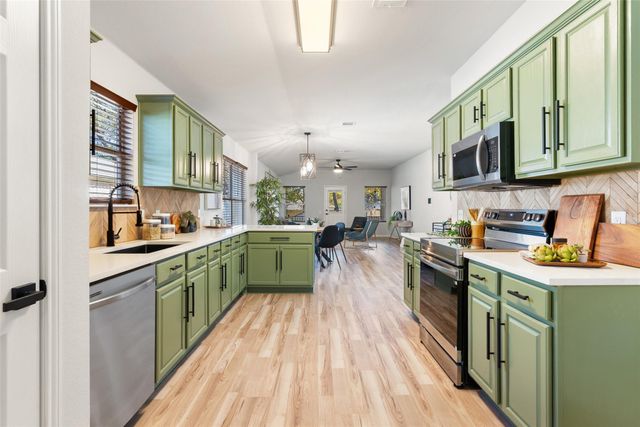 5129 English Glade DR, Austin, TX 78724