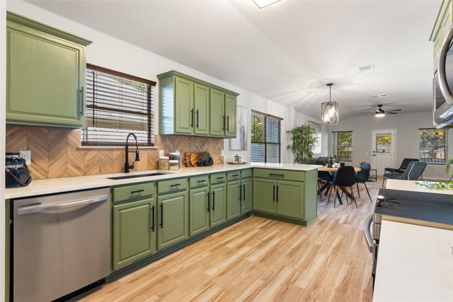 5129 English Glade DR, Austin, TX 78724