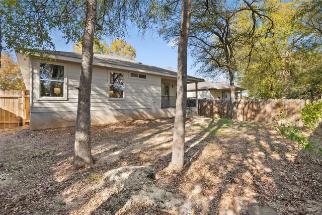 5129 English Glade DR, Austin, TX 78724