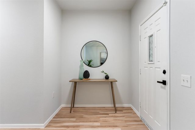 5129 English Glade DR, Austin, TX 78724